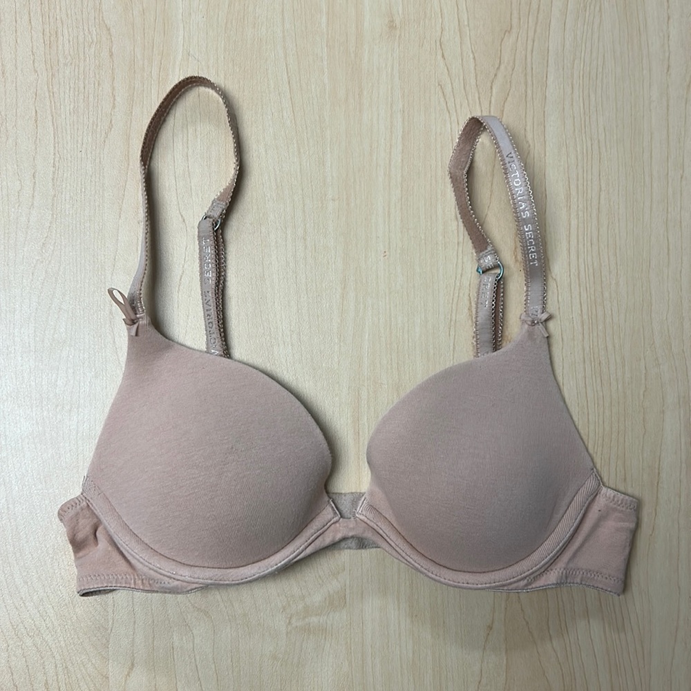 Victoria’s Secret Push Up Cream Bra